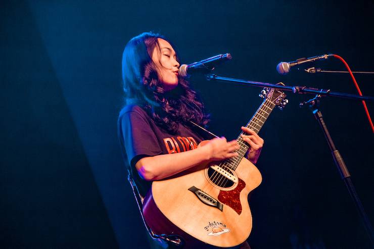 第四届“利记sbobet吉他女声弹唱大赛”总冠军出炉<br />温格夺冠，董冬冬担任评委